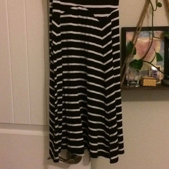 Dress - Picture 4 of 5